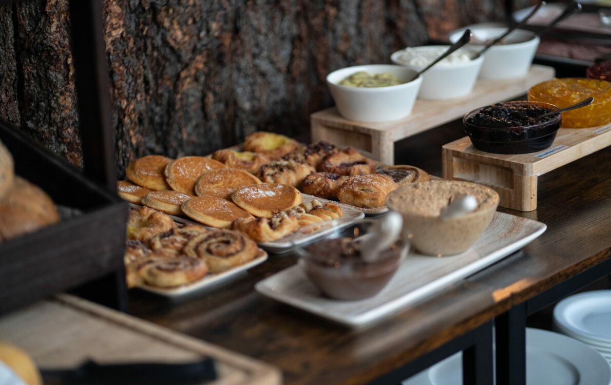 Freshly baked Icelandic pastries and cinnamon rolls served at Hótel Breiðdalsvík breakfast